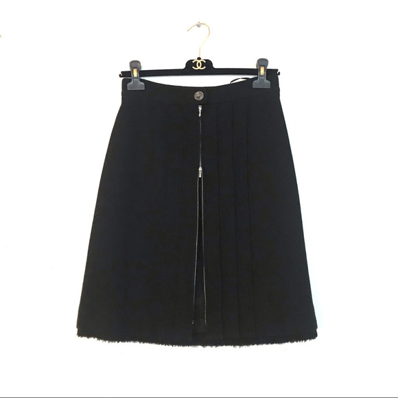 Chanel Zip Front Skirt - Picture 4 of 14
